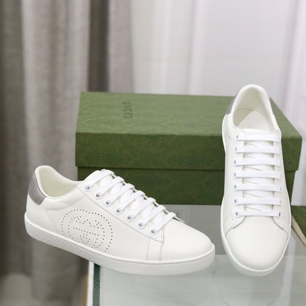Women's white and gray sneakers shoes of Gucci - Picture 2 of 4